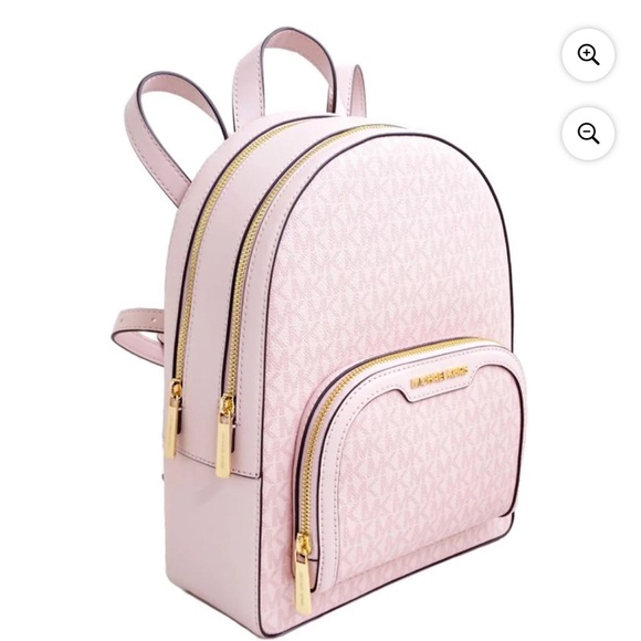 Michael Kors Handbags - NWT Michael Kors MK pink blush/powder pink Jaycee backpack
